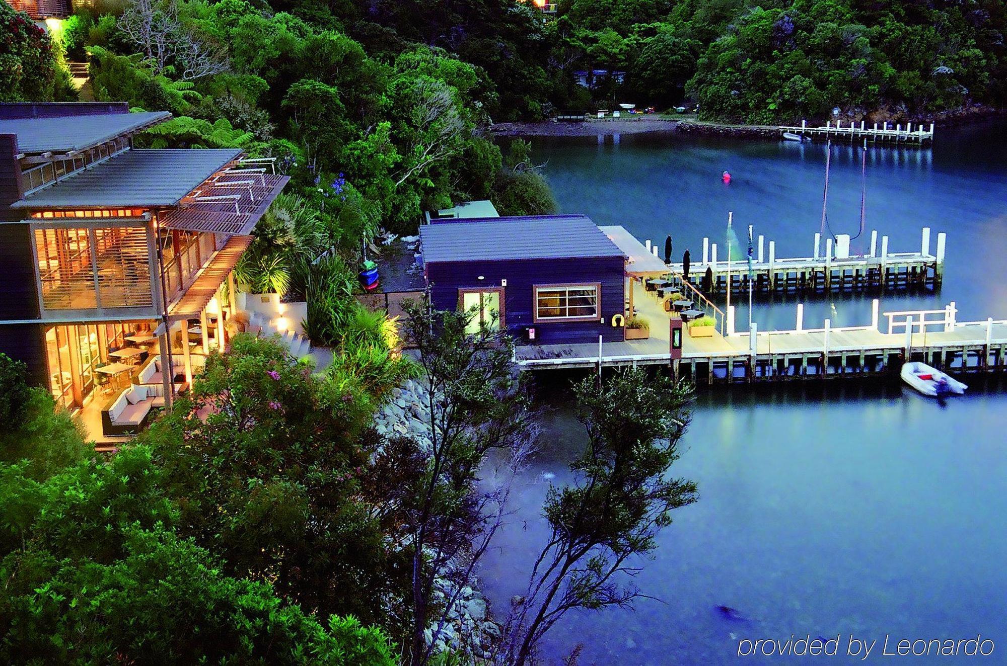 Bay Of Many Coves Hotel Arthur's Bay Exterior foto